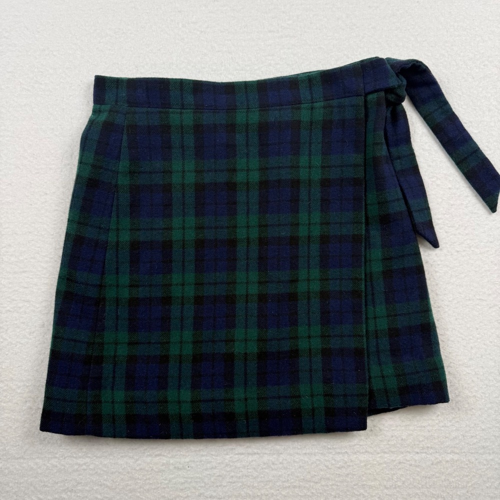 J.Crew Black Watch Plaid Wool Blend Wrap Mini Skirt Size 2 Dark Academia Prep